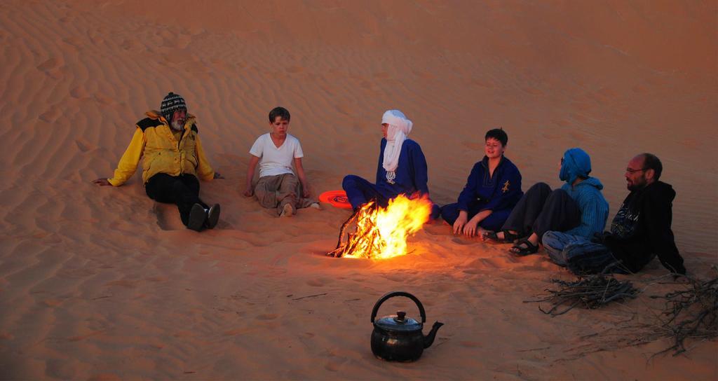 Camp Sahara Holidays M'Hamid Exteriör bild