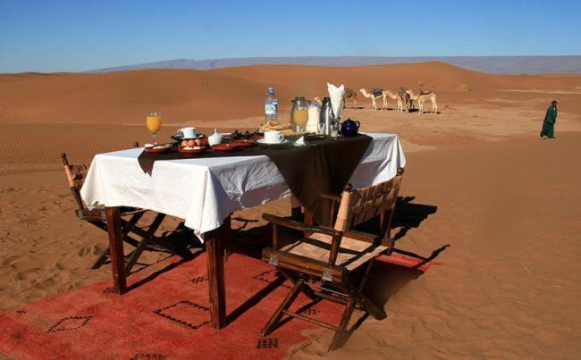 Camp Sahara Holidays M'Hamid Exteriör bild