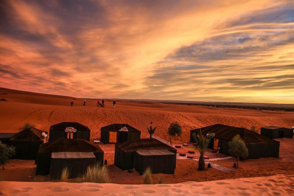 Camp Sahara Holidays M'Hamid Exteriör bild